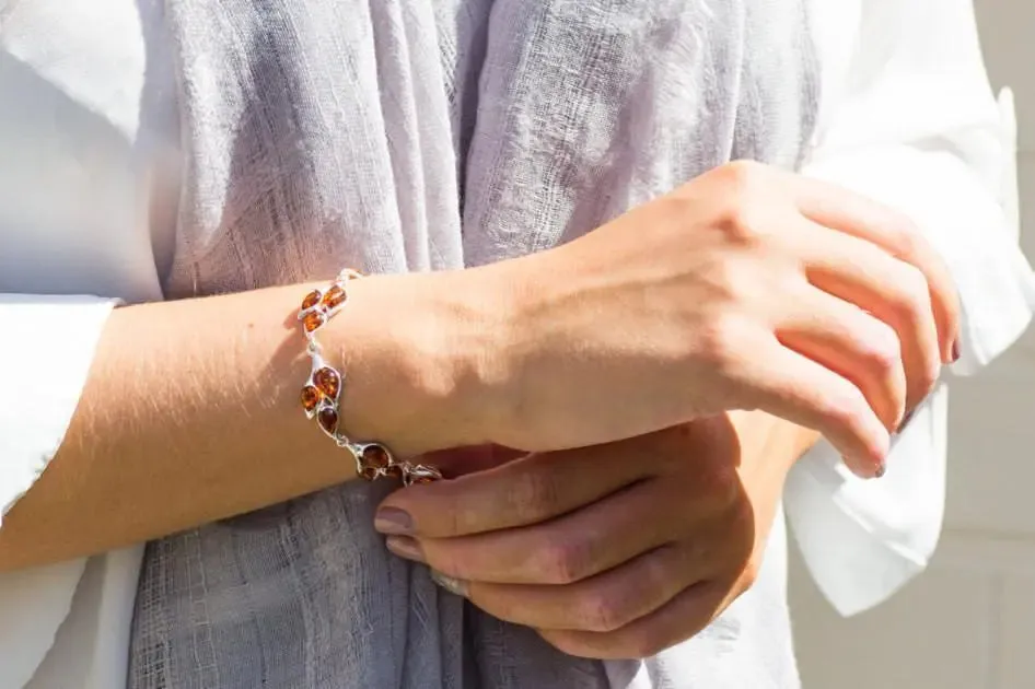 Amber Statement Leaf Link Bracelet | Handcrafted Sterling Silver - Nature-Inspired Elegance