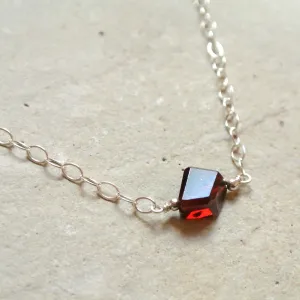 Essential Energy Gemstone Necklace: Garnet - Devotion
