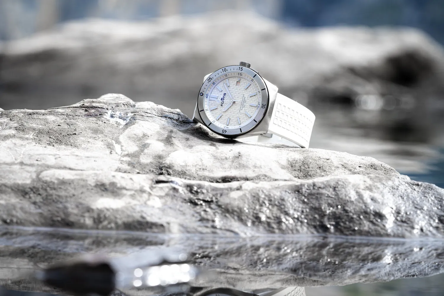 Fortis Marinemaster M-40 Snow White