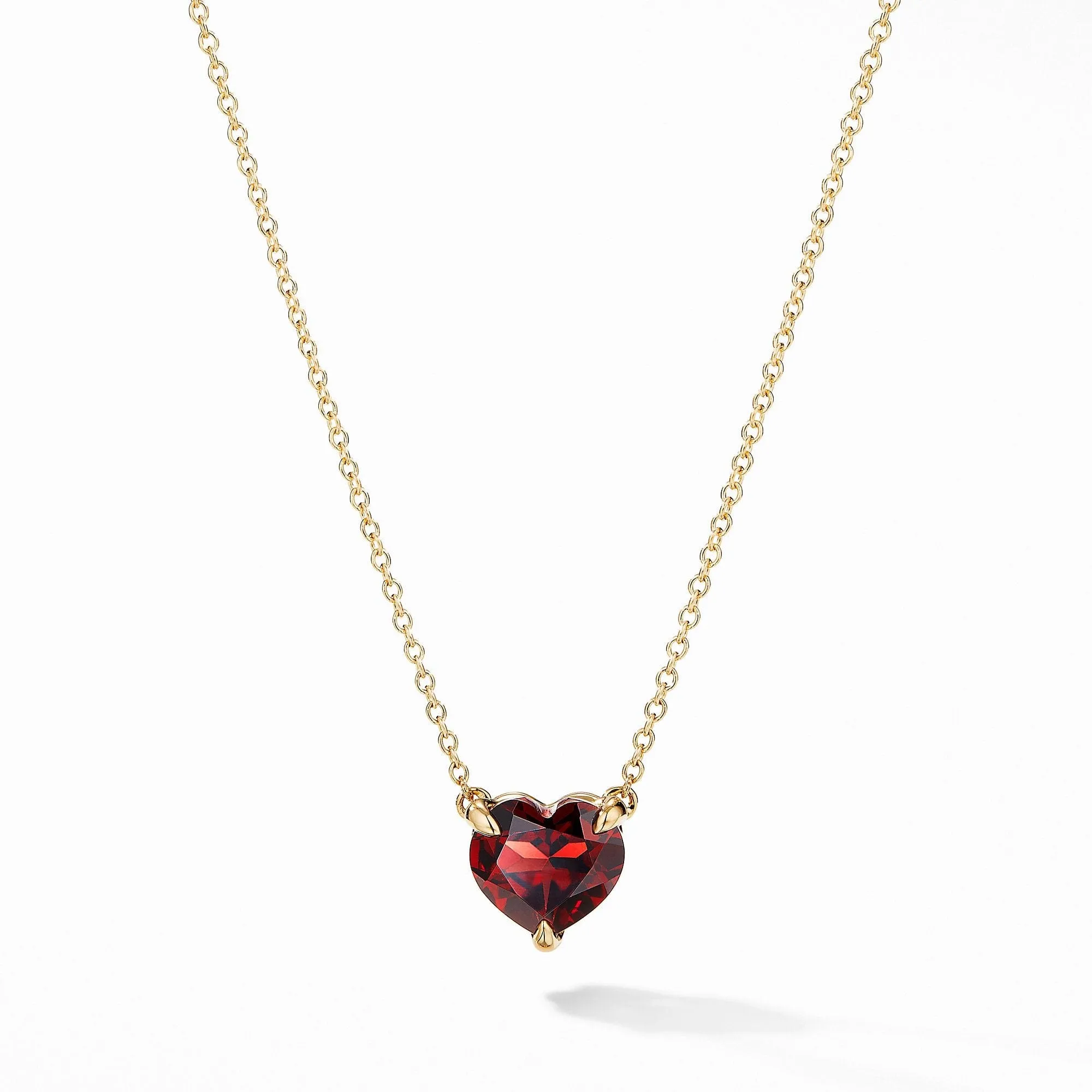 Heart Pendant Necklace in 18K Yellow Gold with Garnet