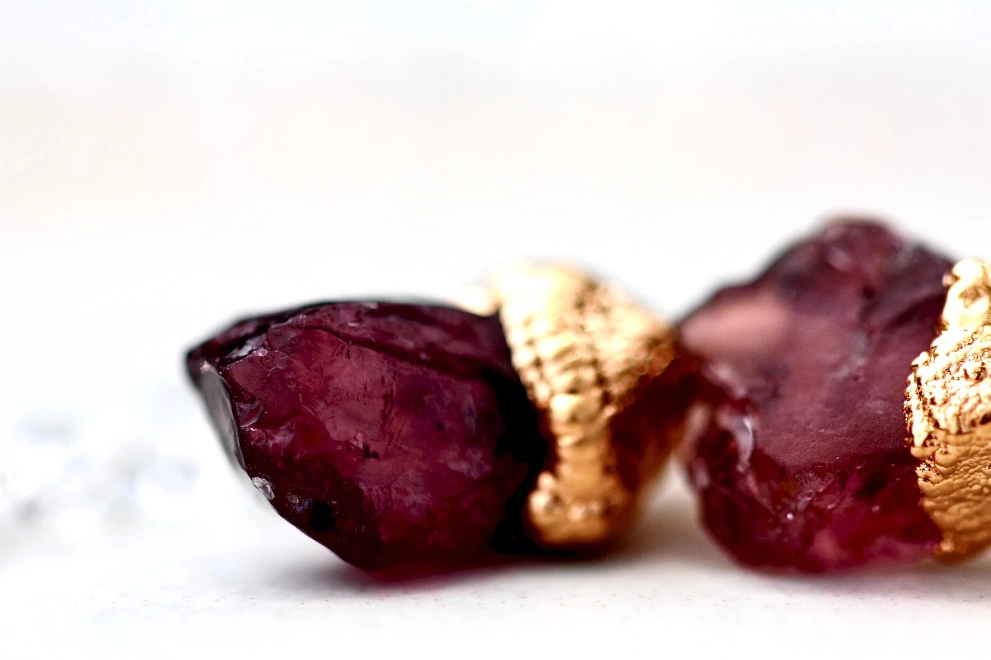 January Raindrops Necklace · Maroon Garnet