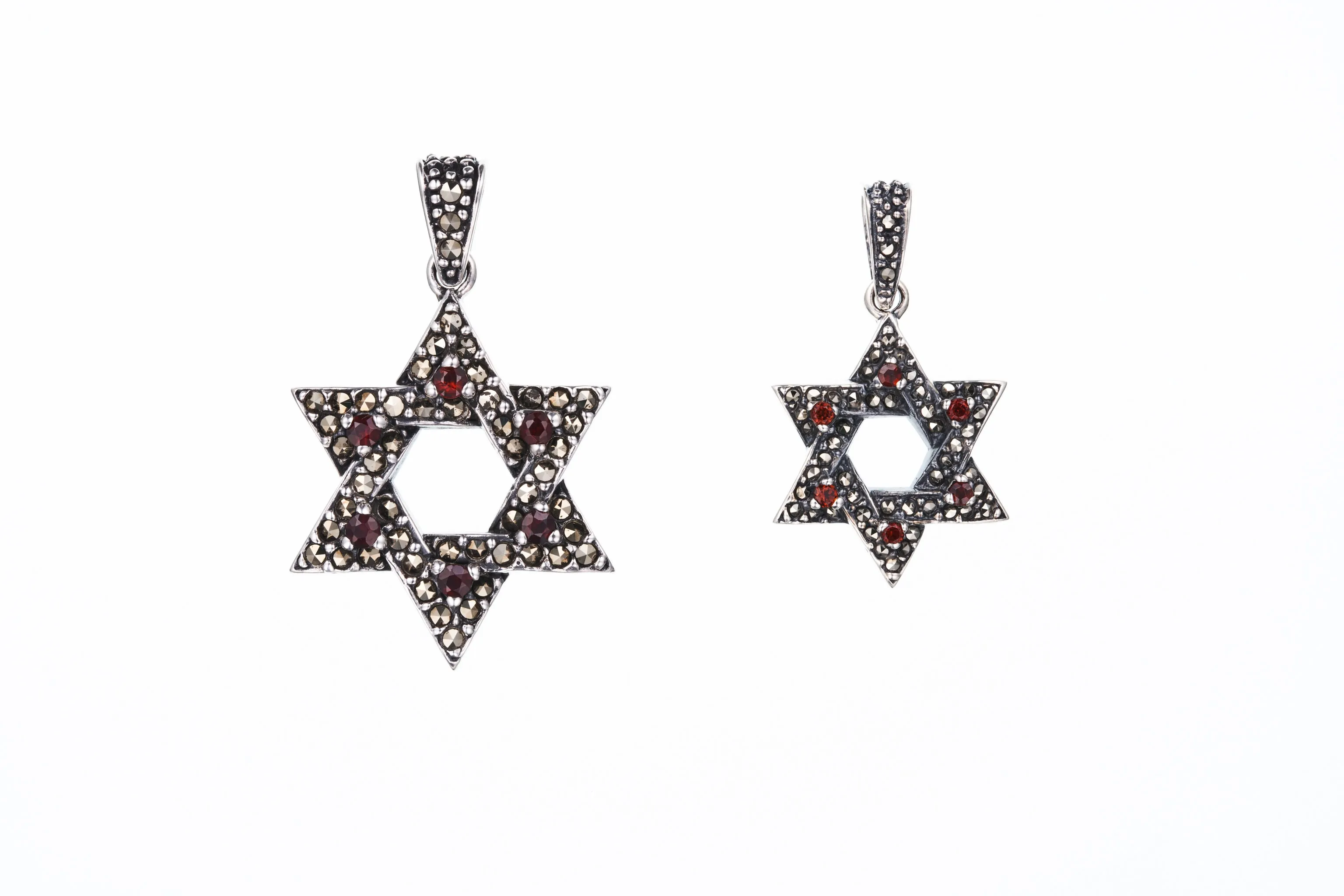 Jewish Star Pendant : S (Garnet)