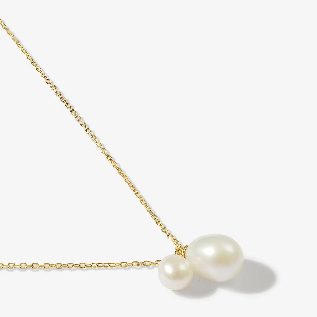 Johnstone pearl necklace