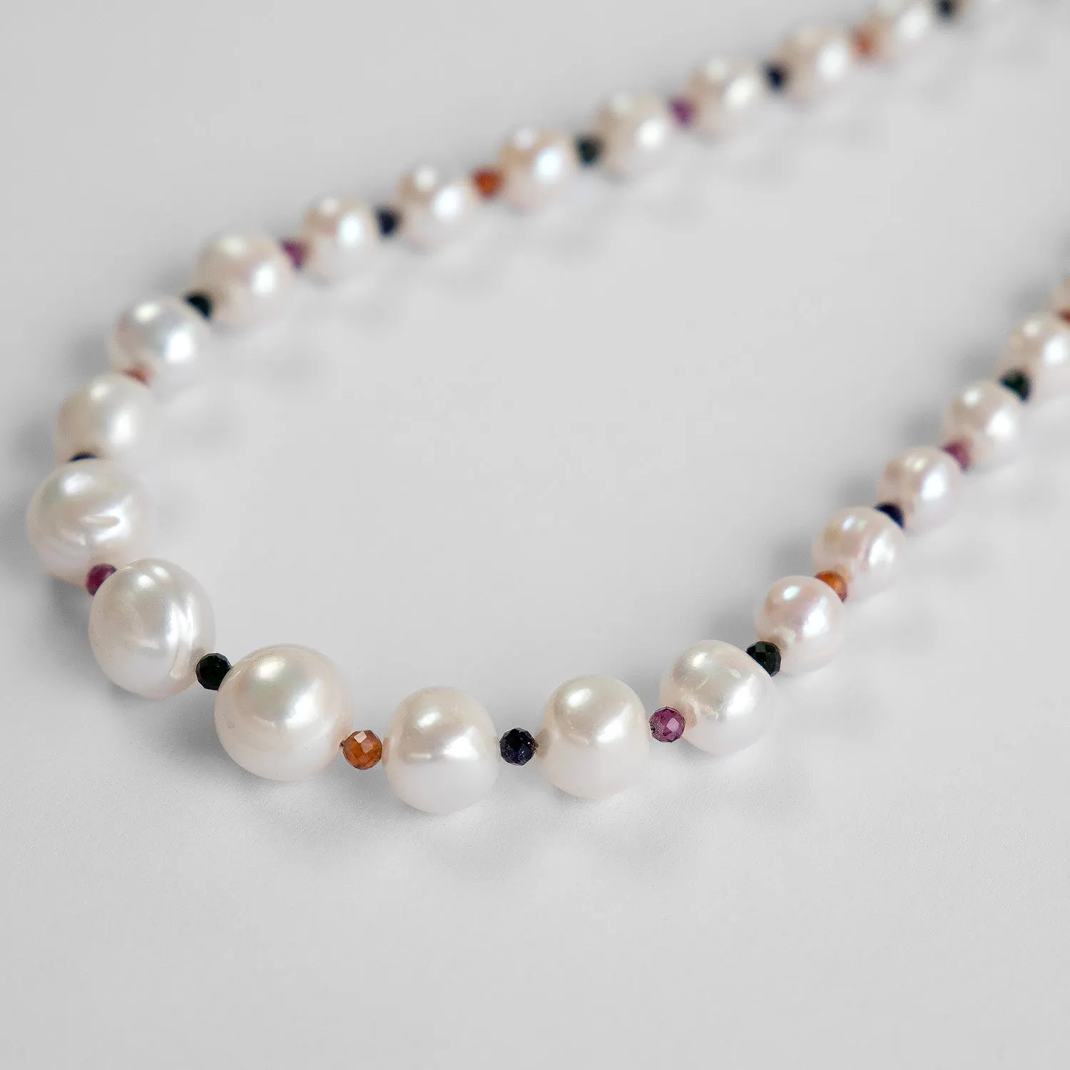 Margherite Short Pearl Necklace