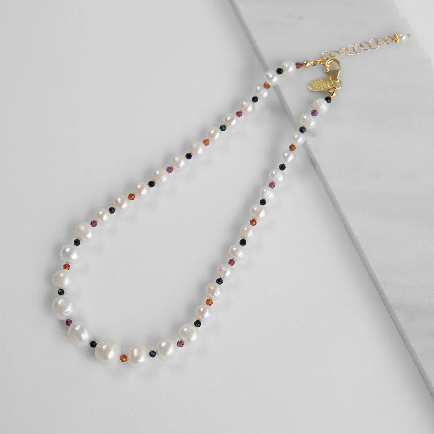 Margherite Short Pearl Necklace