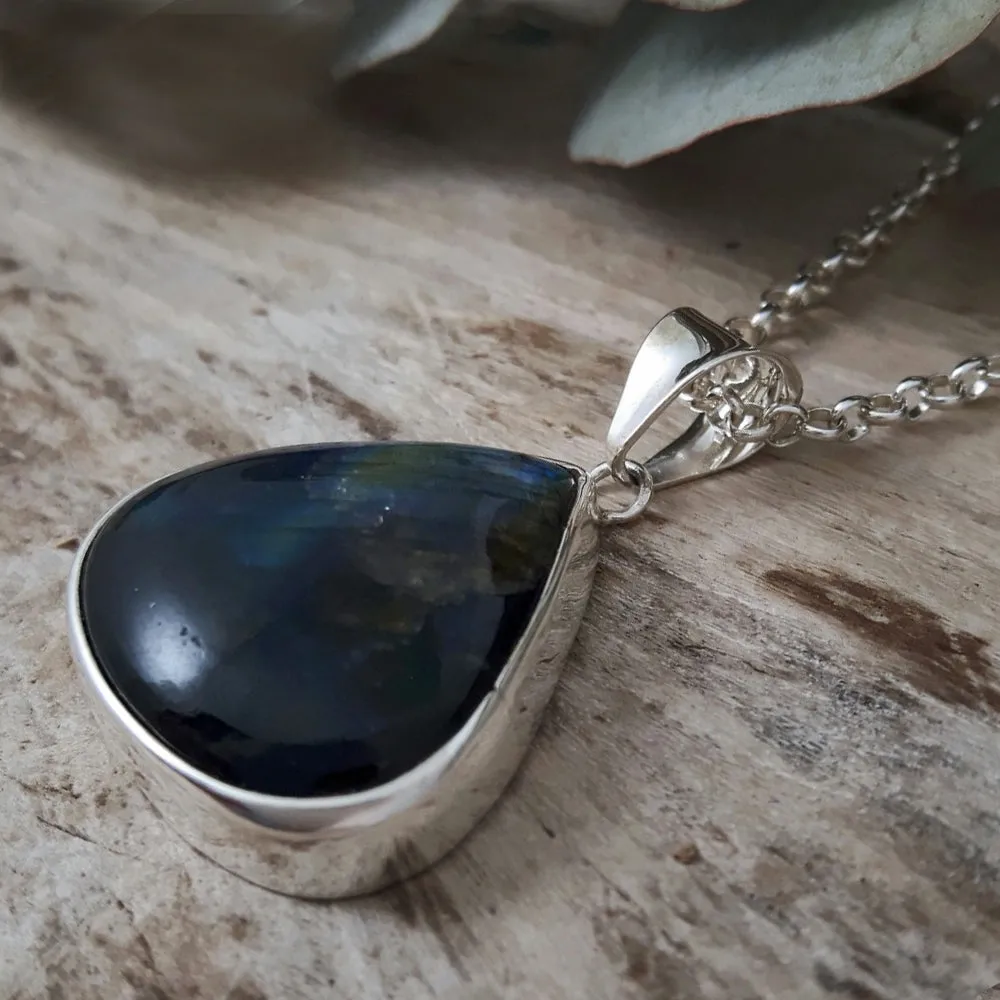 Monet Labradorite L Teardrop Pendant B