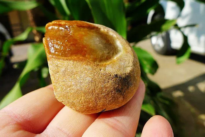 Natural Jade Rough Jadeite Raw (125g,4.5X3.9X4cm)