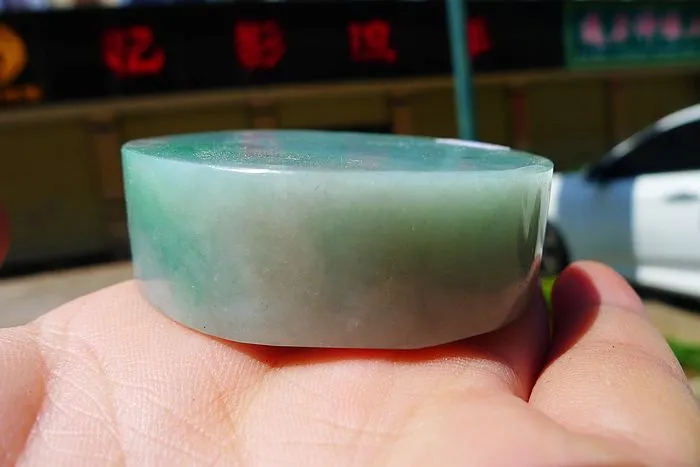 Natural Jade Rough Jadeite Raw (128g,5.4X1.6cm)