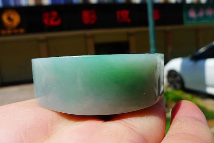 Natural Jade Rough Jadeite Raw (128g,5.4X1.6cm)