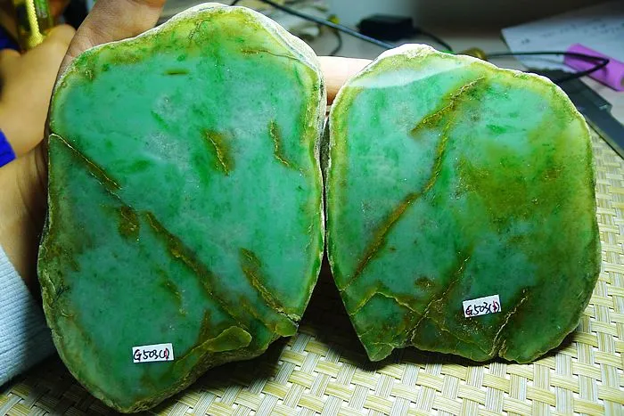 Natural Jade Rough Jadeite Raw 1.2kg