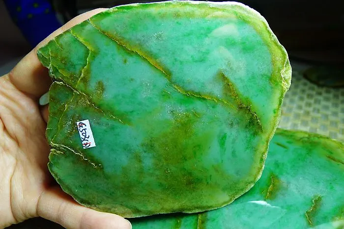 Natural Jade Rough Jadeite Raw 1.2kg