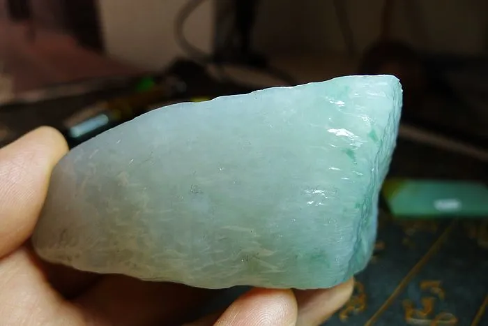 Natural Jade Rough Jadeite Raw (155g,8X4.5X2.7cm)