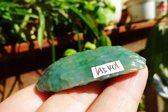 Natural Jade Rough Jadeite Raw (20g,5.1X2.3X0.9cm)