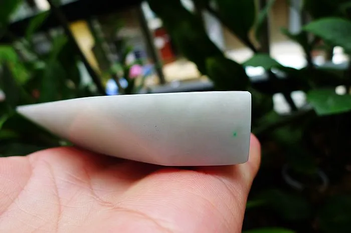 Natural Jade Rough Jadeite Raw (227g,12.1x8.1x1.8cm)