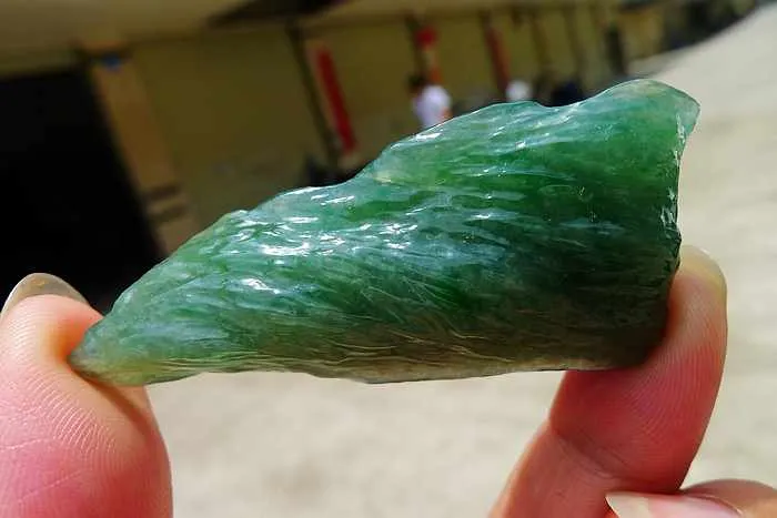 Natural Jade Rough Jadeite Raw (25g,6X2.6X1.3cm)