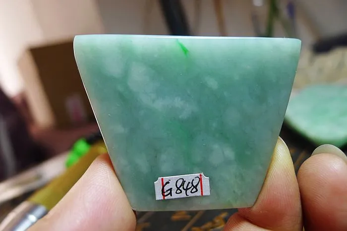 Natural Jade Rough Jadeite Raw (43g,4.9X3.9X0.9cm)