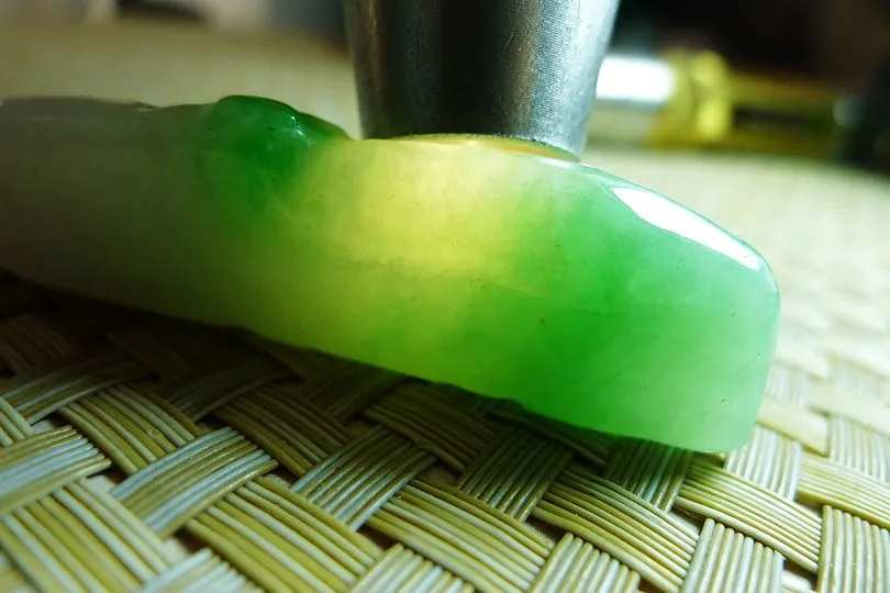 Natural Jade Rough Jadeite Raw (61g,6.2X3.9X1.2cm)
