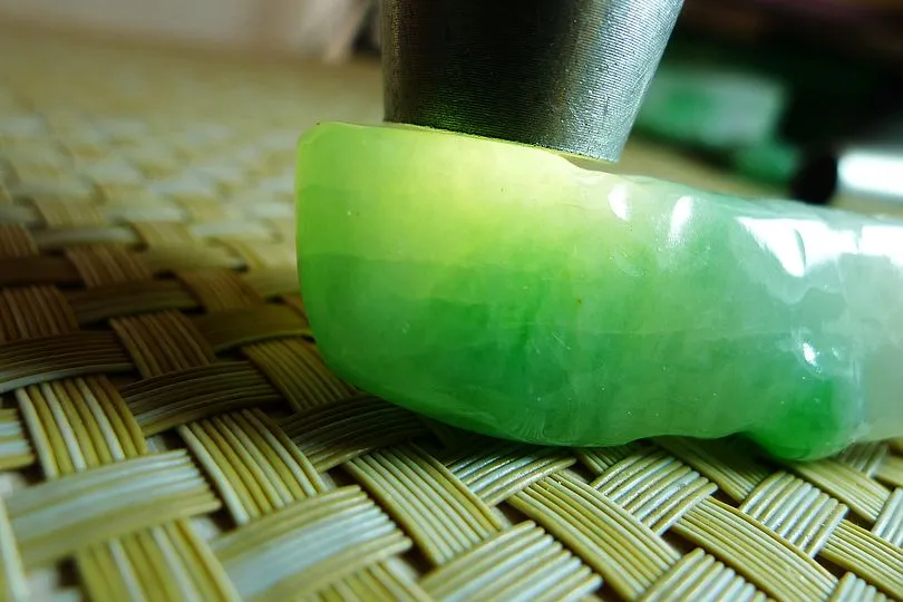 Natural Jade Rough Jadeite Raw (61g,6.2X3.9X1.2cm)