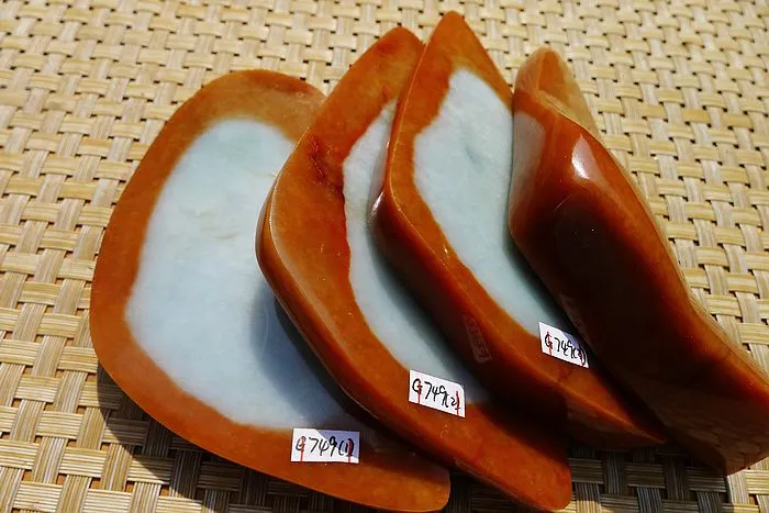Natural Jade Rough Jadeite Raw 672g