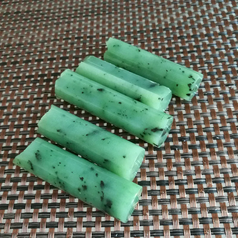 Natural Kunlun Jade Rough Nephrite Raw 149g