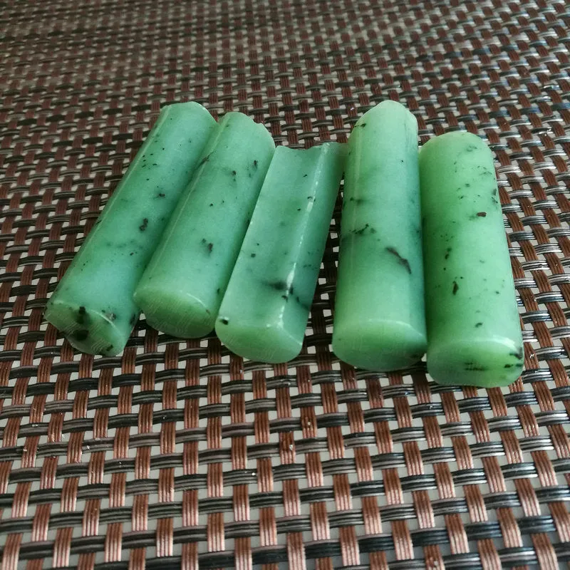 Natural Kunlun Jade Rough Nephrite Raw 149g