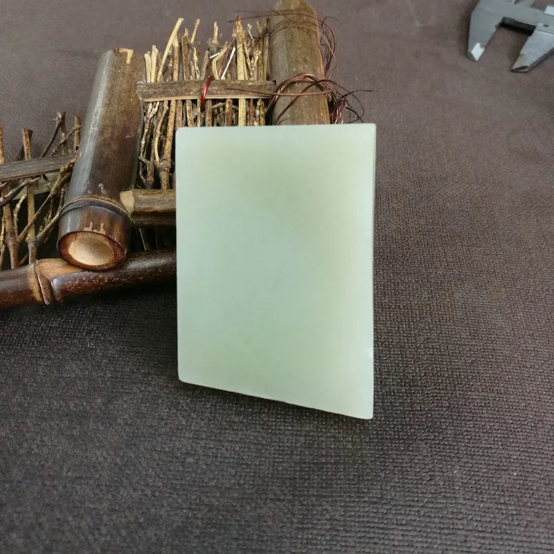 Natural Kunlun Jade Rough Nephrite Raw (5.8X4.3X1cm)