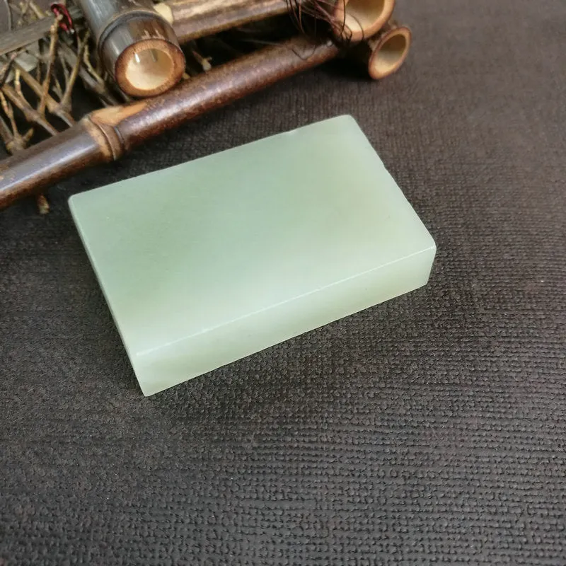 Natural Kunlun Jade Rough Nephrite Raw (5.8X4.3X1cm)