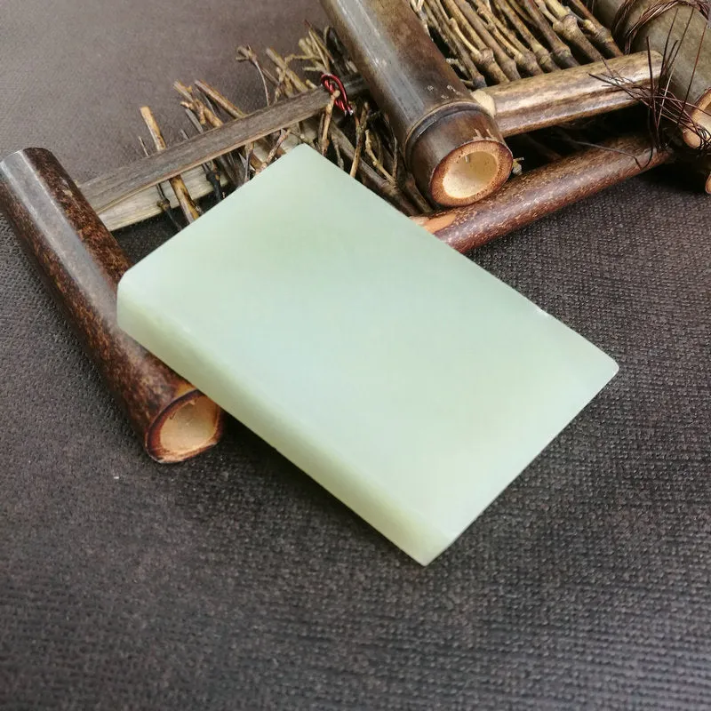Natural Kunlun Jade Rough Nephrite Raw (5.8X4.3X1cm)