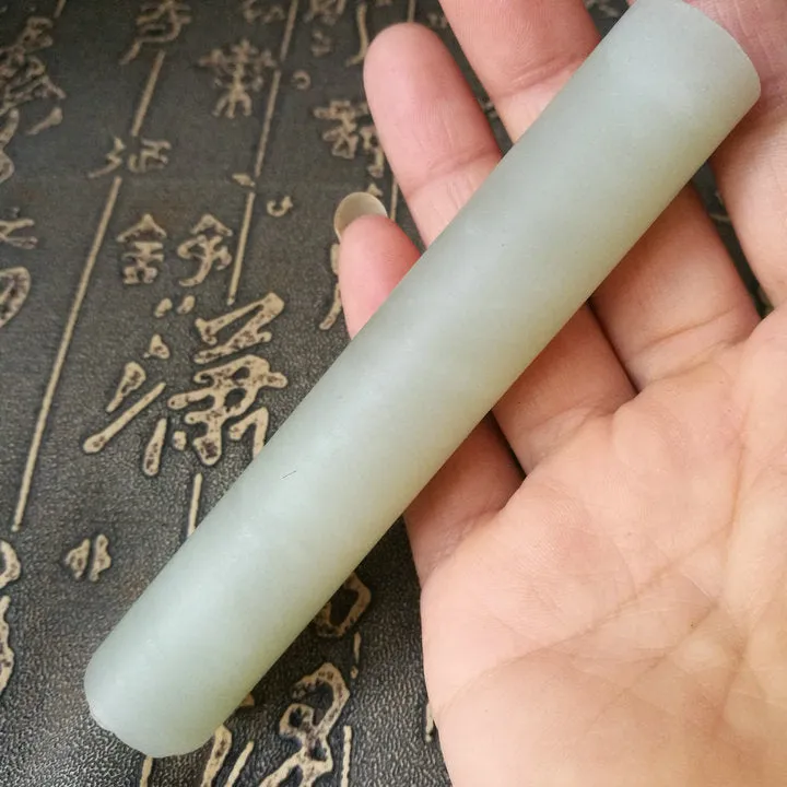 Natural Kunlun Jade Rough Nephrite Raw (86g, 10.5X1.9X1.9cm)