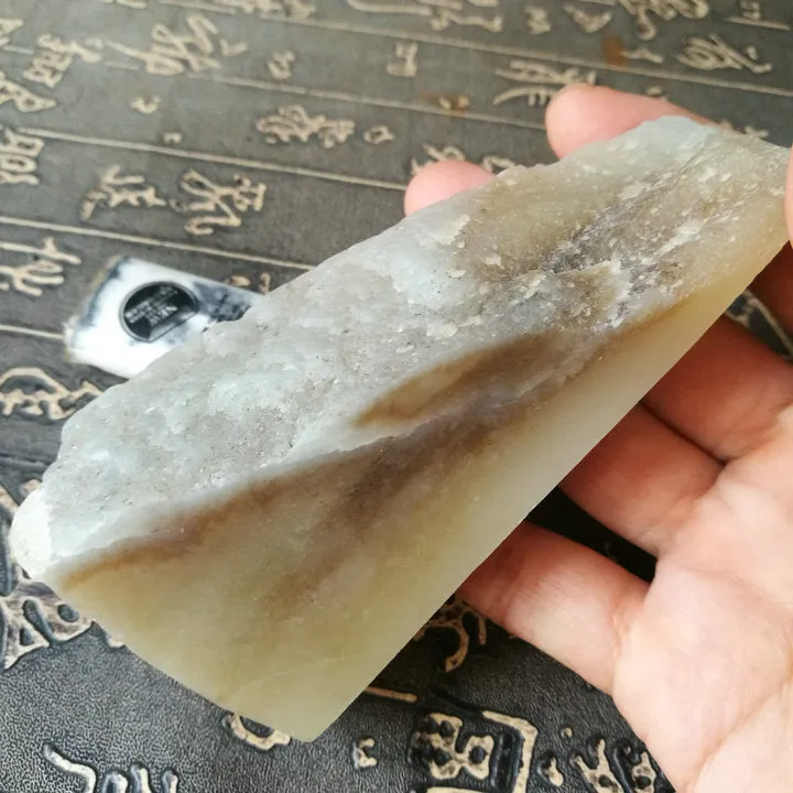 Natural Siberian Jade Rough Nephrite Raw (201g, 10X4.3X2.3cm)