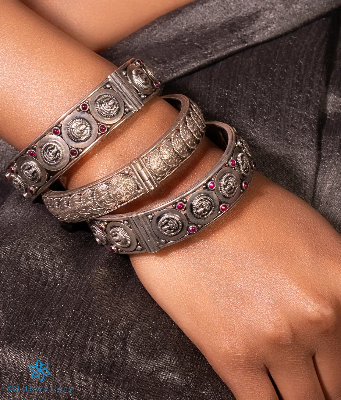 The Silver Lakshmi Coin Openable Kada Bracelet (Oxidised/Size 2.4)